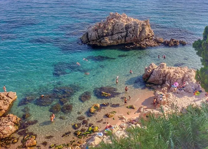 Ξενοδοχείο Esplai Καλέλα