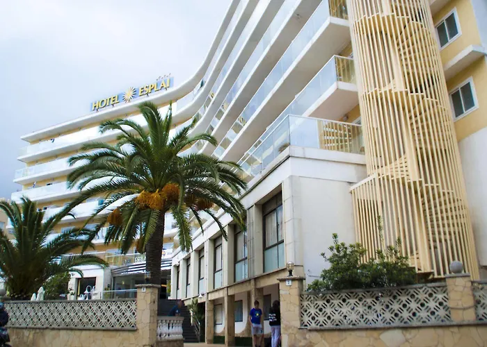 Esplai מלון 3*